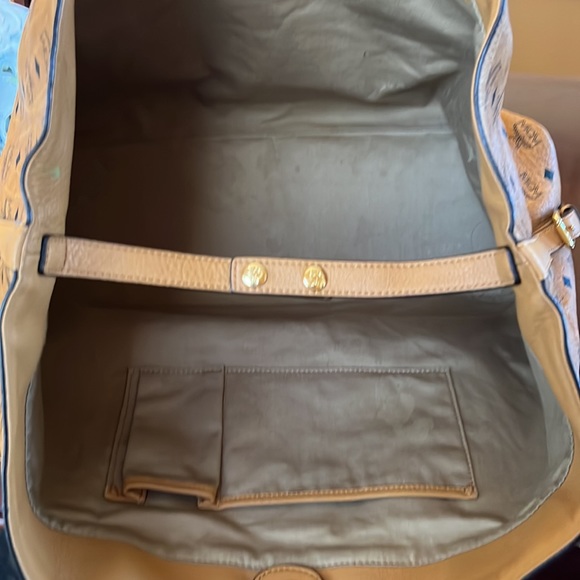 MCM - Picture 11 of 16